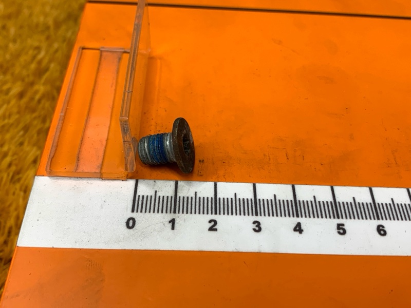 Болт тормозного диска, 100 рублей, Красноярск