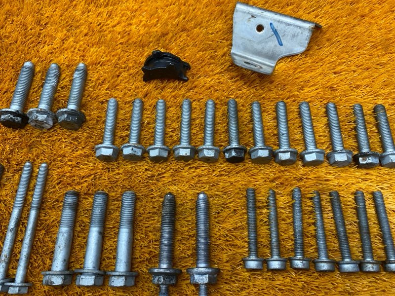 Болты и гайки ДВС, 900 рублей, Красноярск