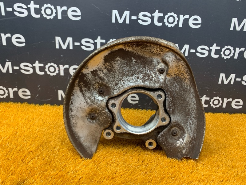 кулак поворотный, 2000 рублей, Красноярск