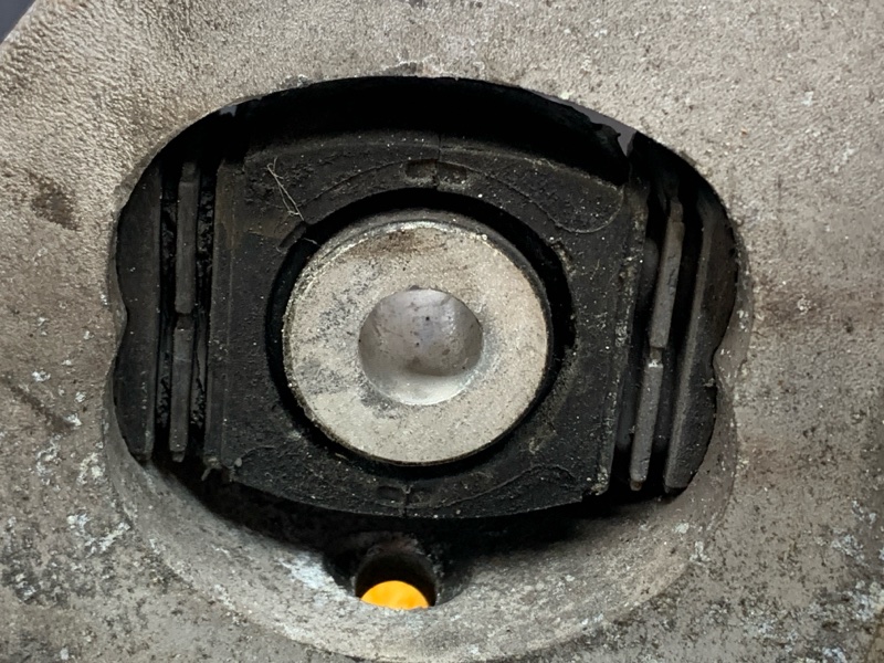 кулак поворотный, 2000 рублей, Красноярск