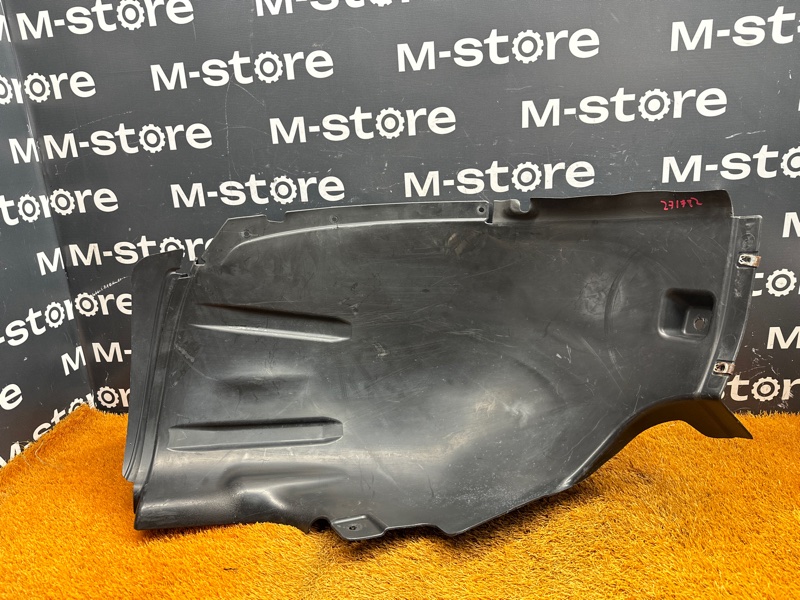 подкрылок, 4700 рублей, Красноярск