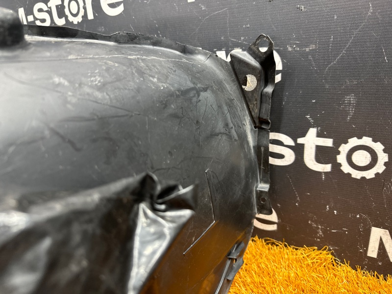 подкрылок, 4000 рублей, Красноярск