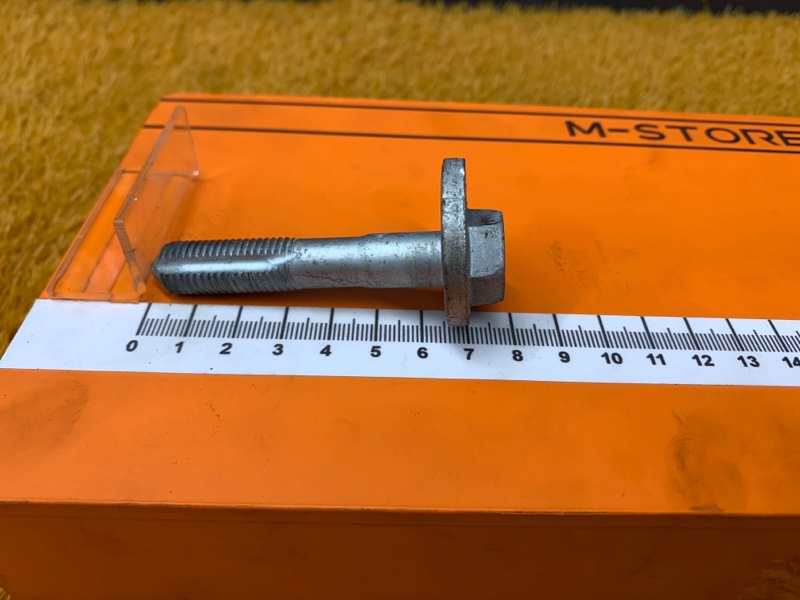 Болт развальный, 600 рублей, Красноярск