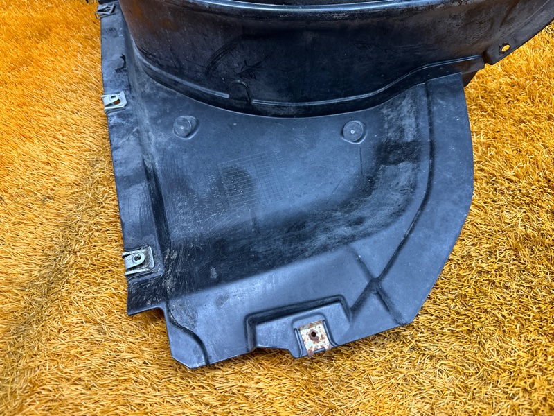 подкрылок, 4000 рублей, Красноярск