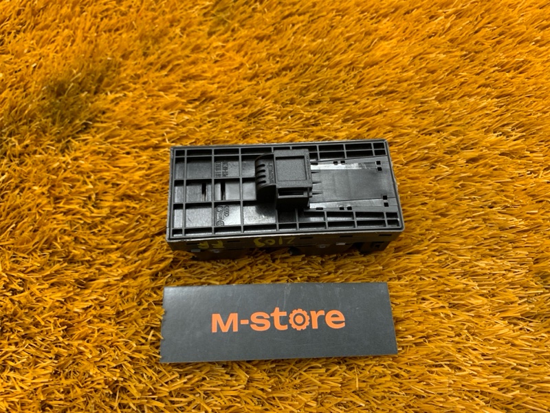 Блок управления стеклоподъемниками, 2000 рублей, Красноярск