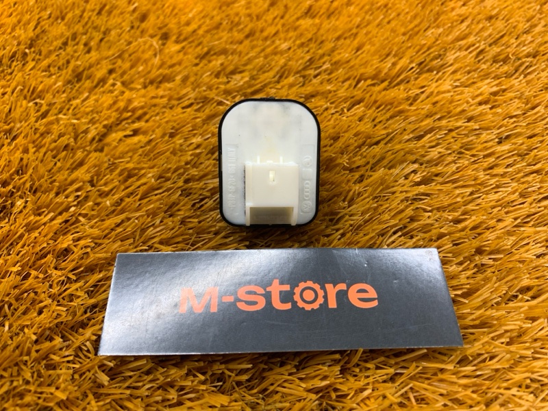 Кнопка регулировки зеркал, 500 рублей, Красноярск