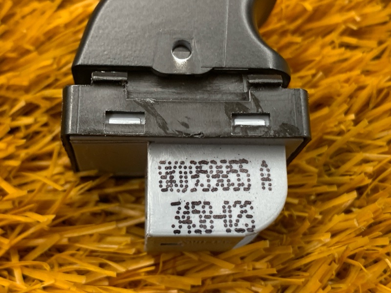 кнопка стеклоподъемника, 300 рублей, Красноярск