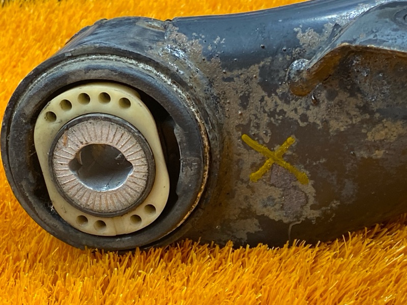 Балка поперечная (подрамник), 1200 рублей, Красноярск