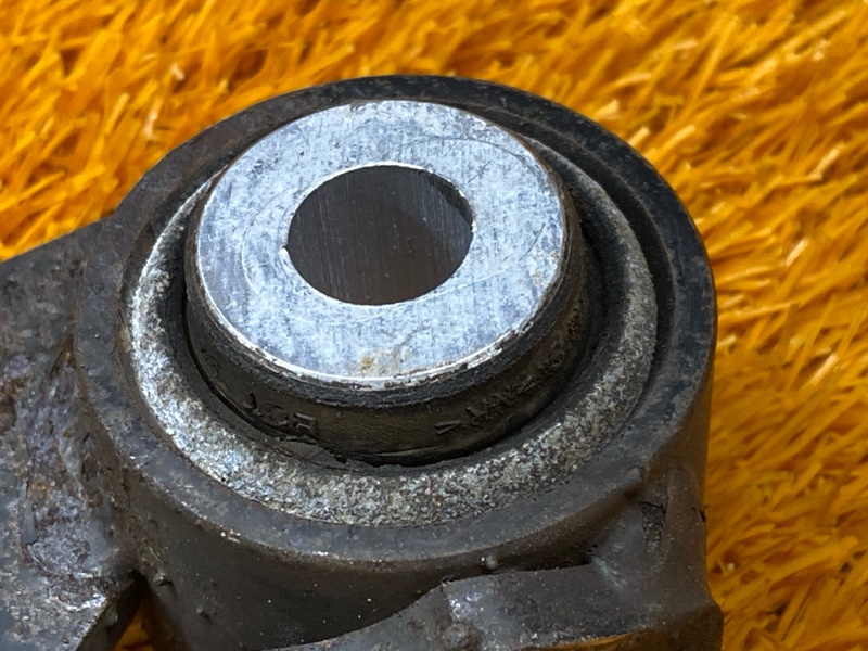 Рычаг подвески верхний, 1500 рублей, Красноярск