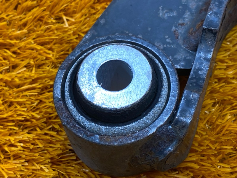 Рычаг подвески верхний, 1500 рублей, Красноярск