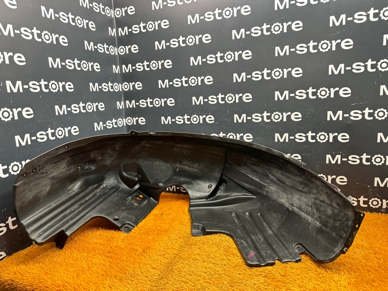 подкрылок, 300 рублей, Красноярск