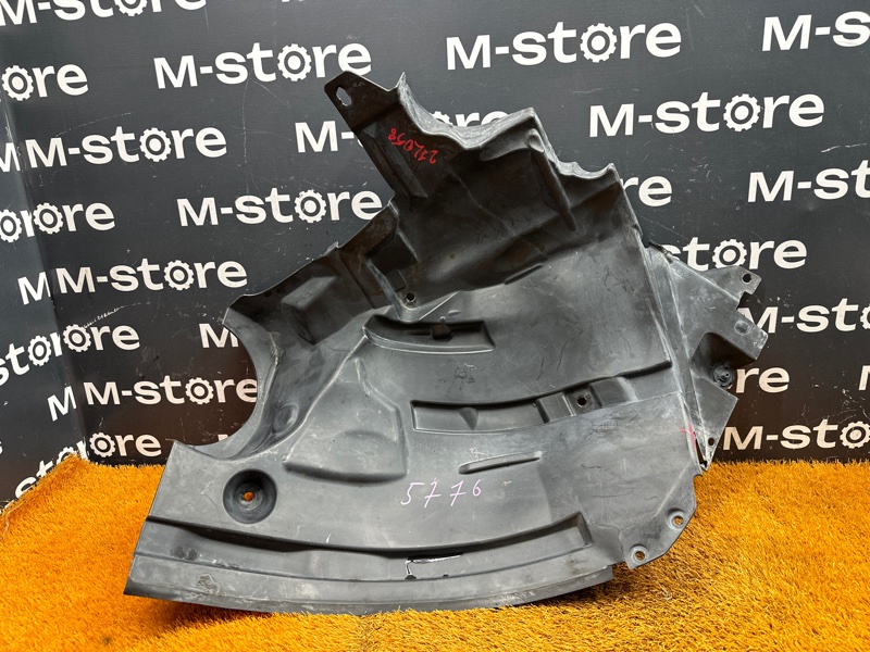 подкрылок, 2700 рублей, Красноярск