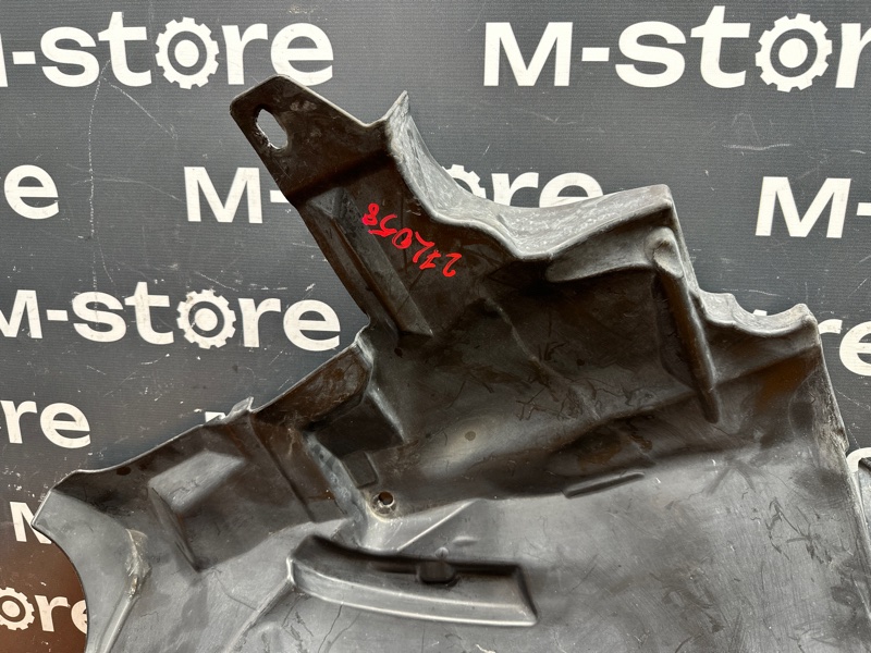 подкрылок, 2700 рублей, Красноярск