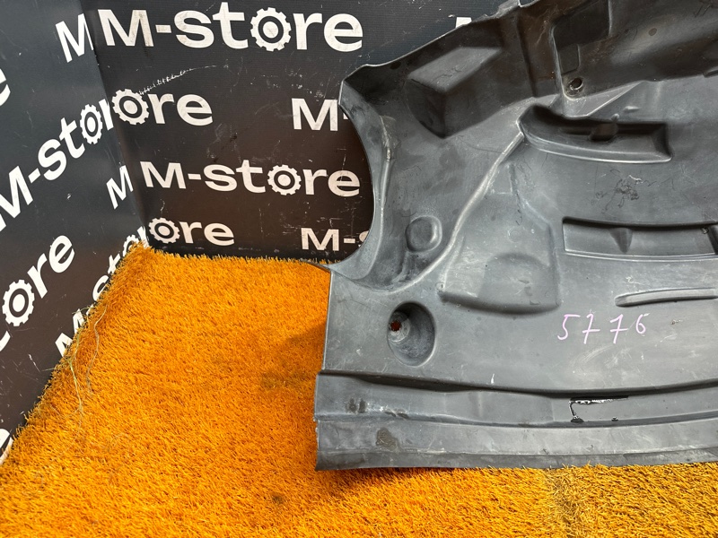 подкрылок, 2700 рублей, Красноярск