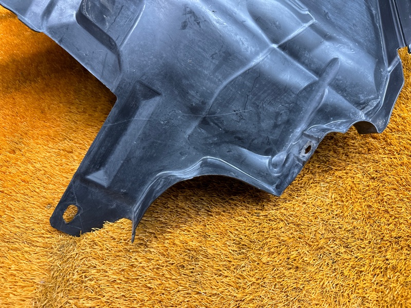 подкрылок, 2700 рублей, Красноярск