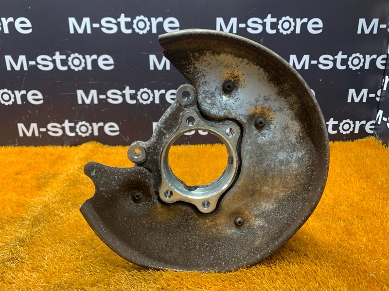 кулак поворотный, 1800 рублей, Красноярск