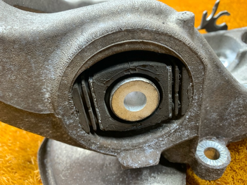 кулак поворотный, 1800 рублей, Красноярск