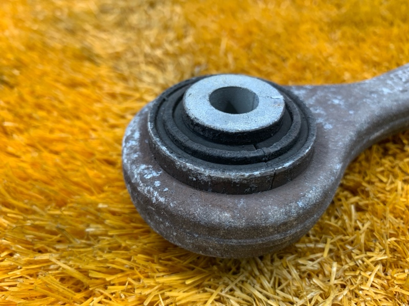 Рычаг подвески верхний, 500 рублей, Красноярск