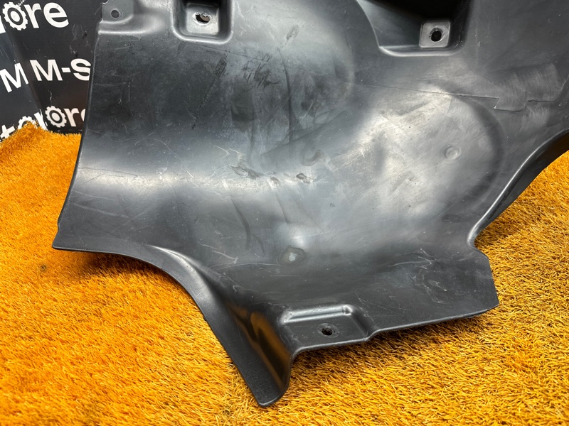 подкрылок, 800 рублей, Красноярск