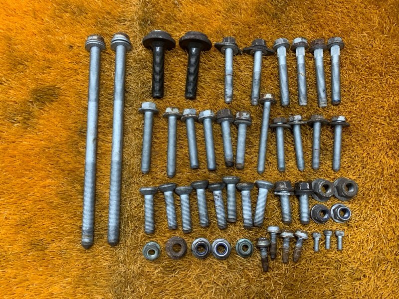 Болты и гайки задней подвески, 700 рублей, Красноярск