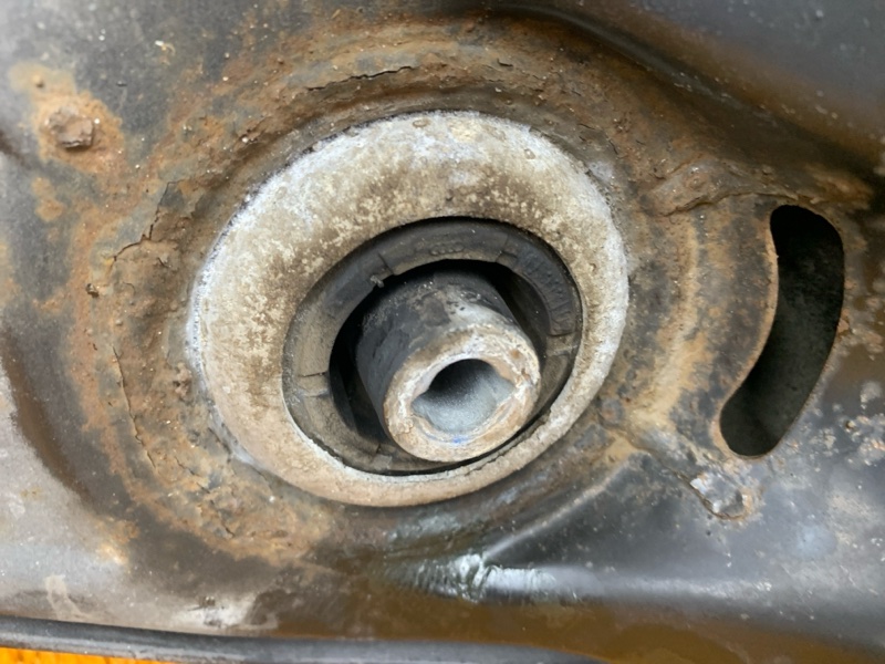 Балка поперечная (подрамник), 4000 рублей, Красноярск