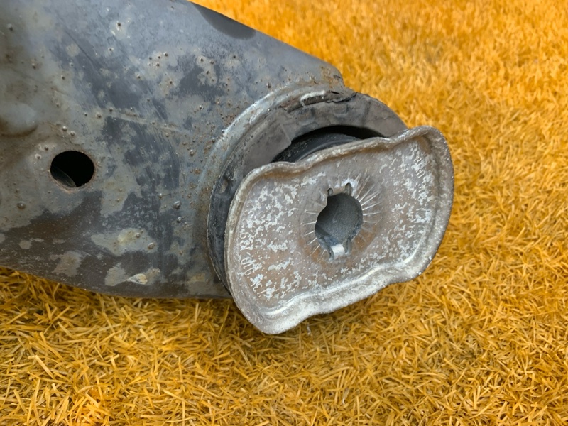 Балка поперечная (подрамник), 4000 рублей, Красноярск