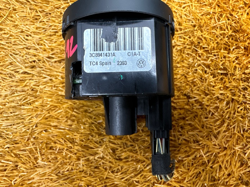 Переключатель света фар, 2000 рублей, Красноярск