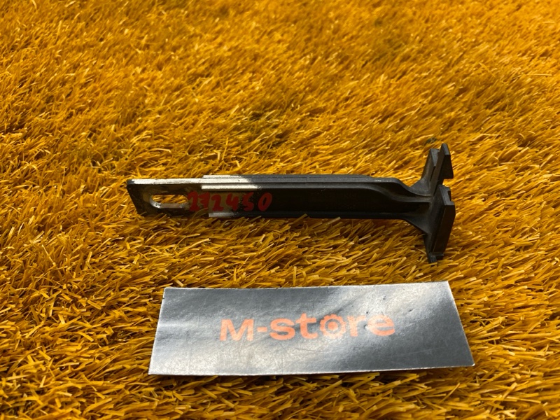 крепление бампера, 1000 рублей, Красноярск