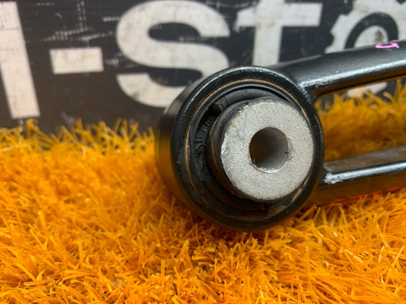 подушка двигателя, 2000 рублей, Красноярск