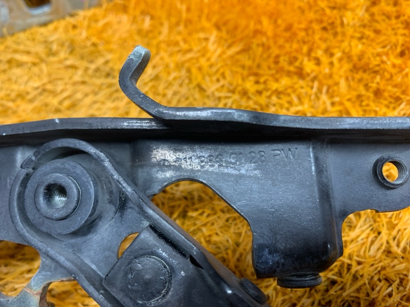 петля капота, 500 рублей, Красноярск