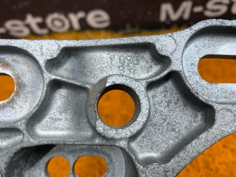 Кронштейн КПП, 1000 рублей, Красноярск