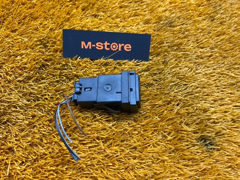 Кнопка подогрева сидений, 300 рублей, Красноярск