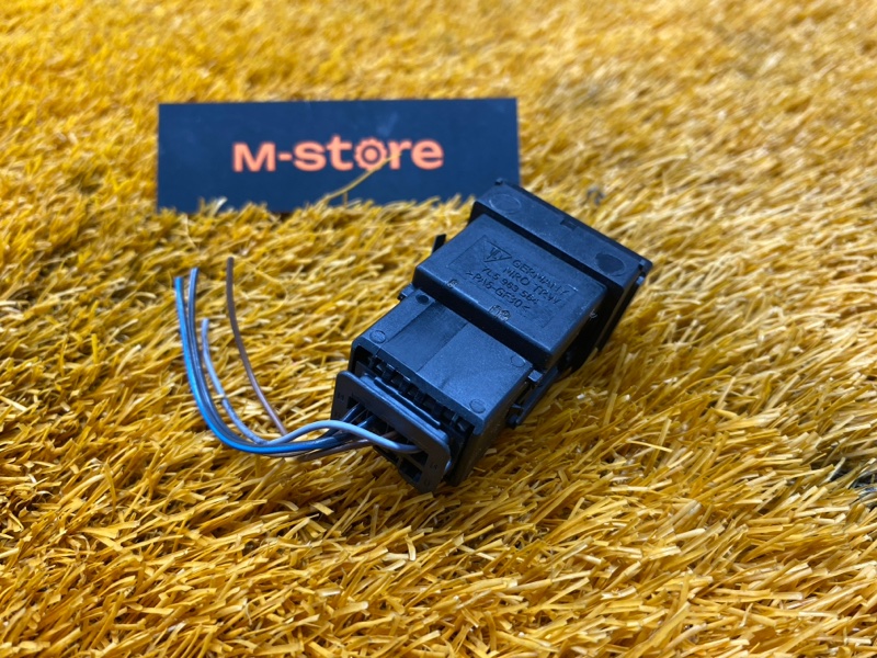 Кнопка подогрева сидений, 300 рублей, Красноярск