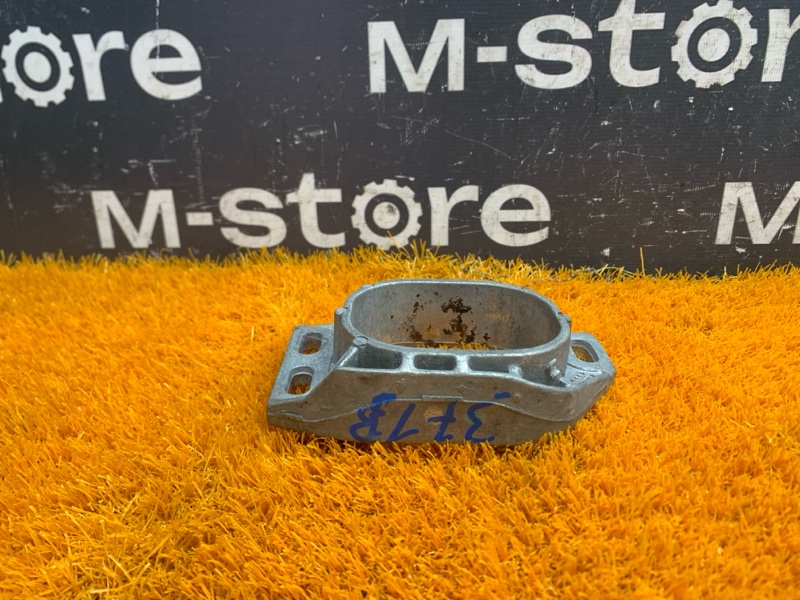 кронштейн, 800 рублей, Красноярск