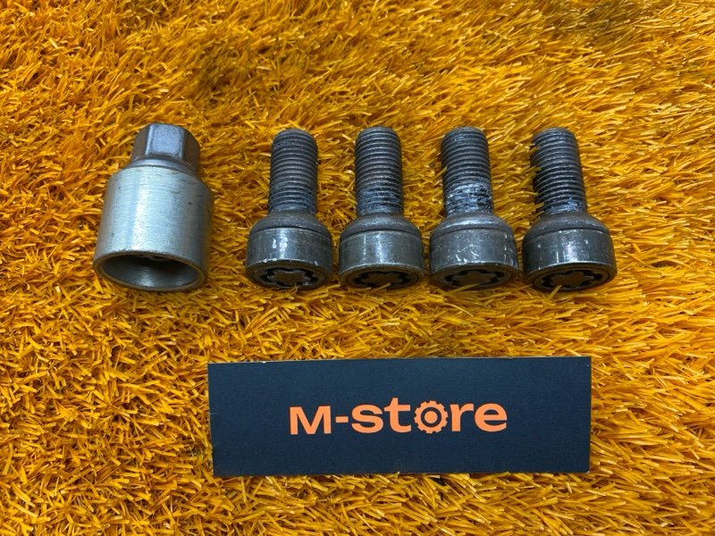 болт колесный(секретка), 2000 рублей, Красноярск