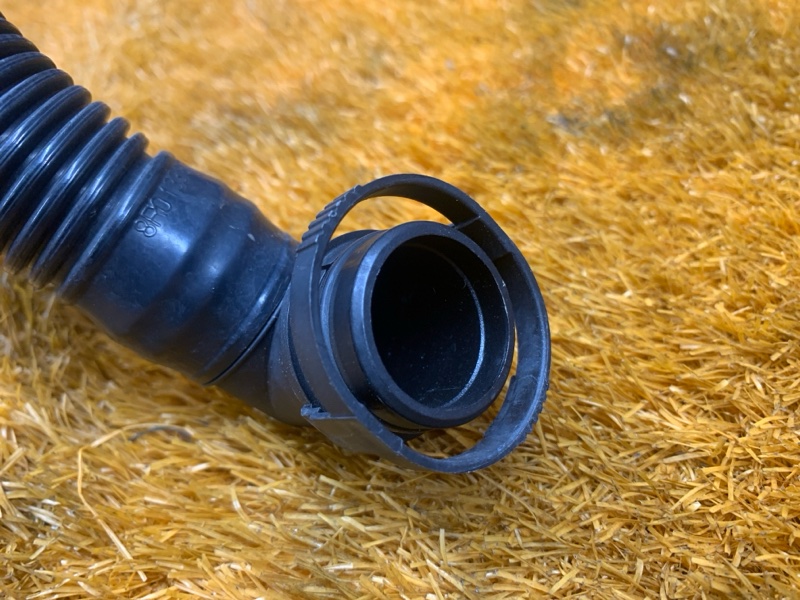 Патрубок картерных газов, 400 рублей, Красноярск