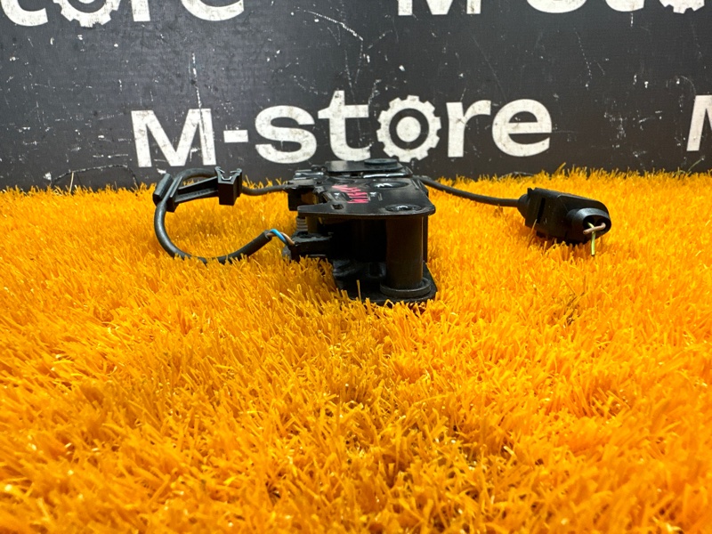 замок капота, 500 рублей, Красноярск