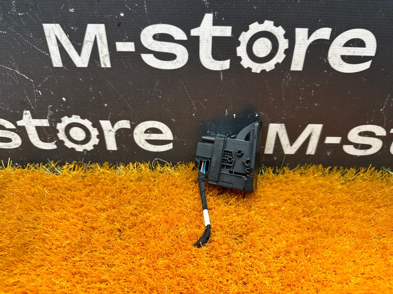 выключатель камеры заднего вида, 500 рублей, Красноярск