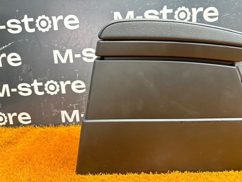 подлокотник, 2000 рублей, Красноярск