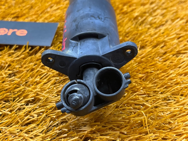 Форсунка омывателя фары, 1000 рублей, Красноярск