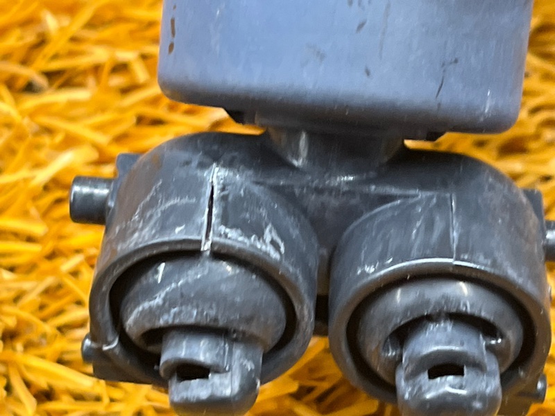 Форсунка омывателя фары, 1000 рублей, Красноярск