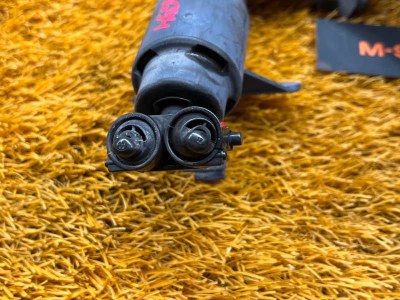 Форсунка омывателя фары, 1000 рублей, Красноярск