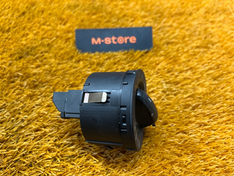 Переключатель света фар, 1000 рублей, Красноярск