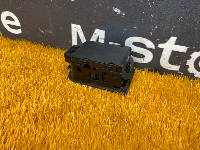 Кнопка стояночного тормоза, 1500 рублей, Красноярск