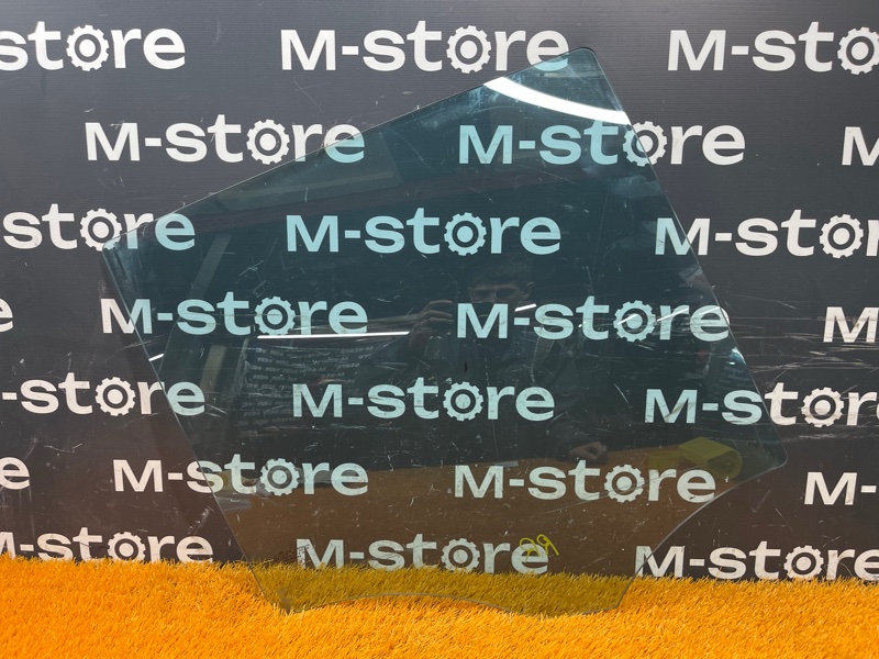 Стекло боковое, 1000 рублей, Красноярск