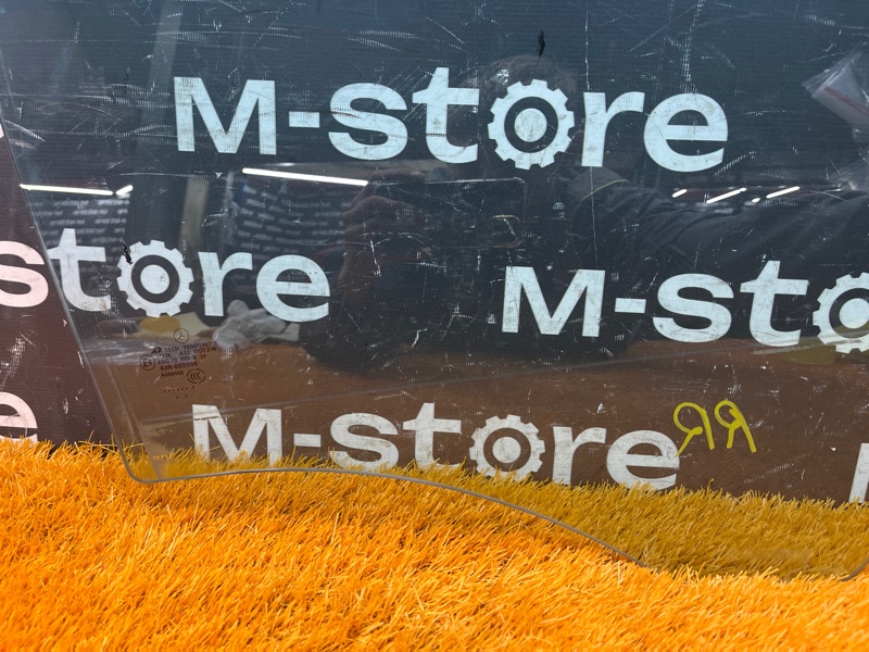 Стекло боковое, 1000 рублей, Красноярск