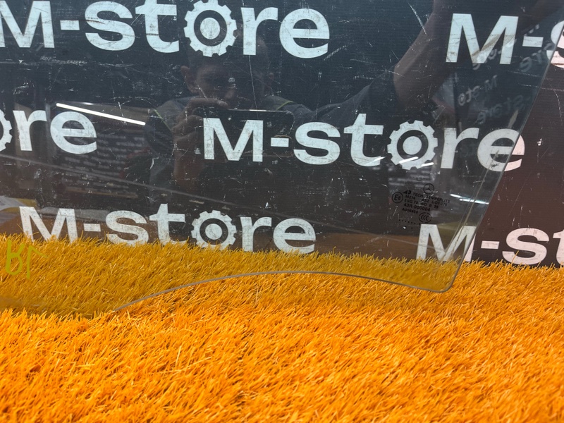 Стекло боковое, 1000 рублей, Красноярск