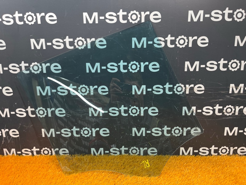 Стекло боковое, 1000 рублей, Красноярск