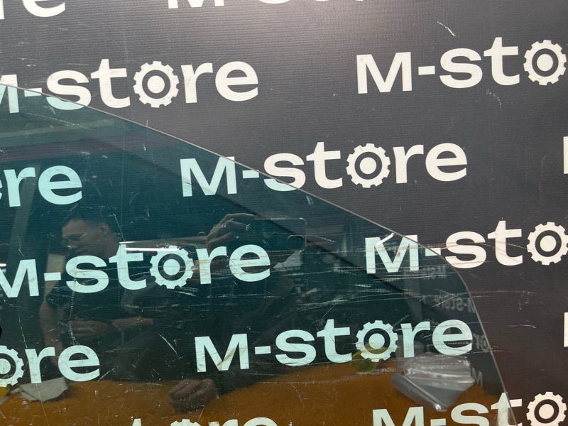 Стекло боковое, 1300 рублей, Красноярск