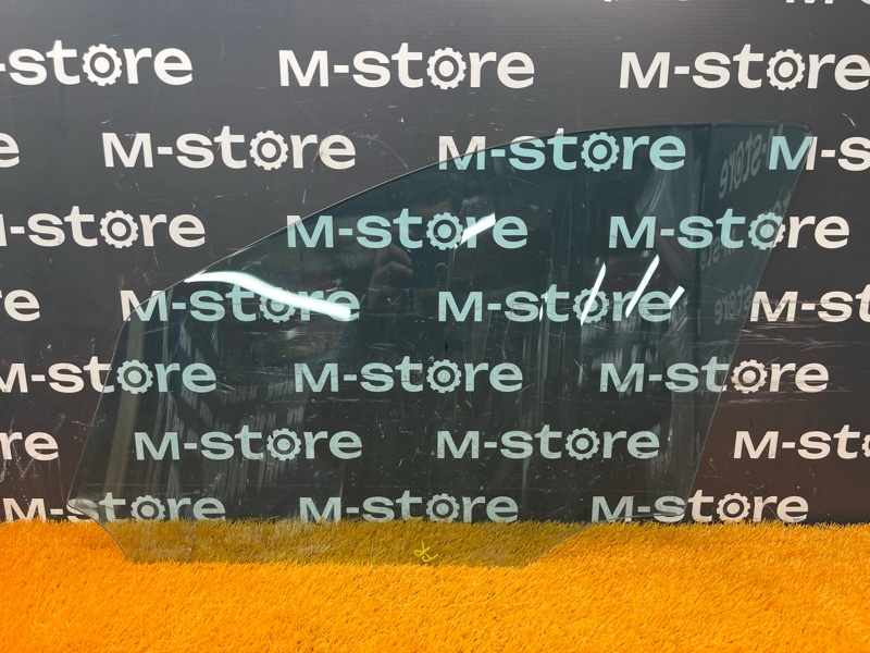 Стекло боковое, 1300 рублей, Красноярск